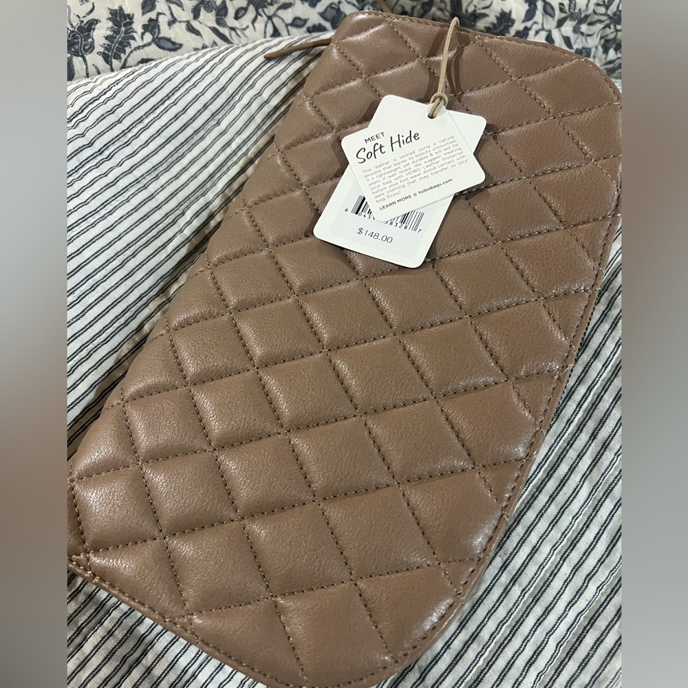 HOBO Nude soft Hide Quilted Clutch - NEW with tags